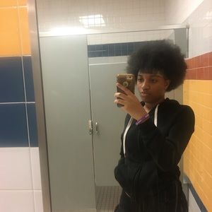 Meet your Posher, Simmone